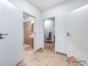 Pronájem bytu 2+1, Plzeň - Skvrňany, Kreuzmannova, 48 m2