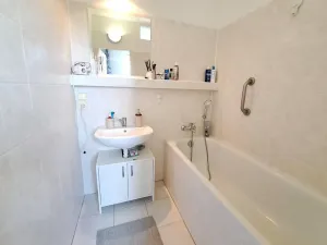 Pronájem bytu 2+1, Zlín, L. Váchy, 54 m2