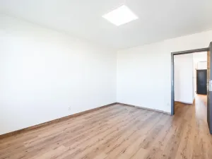 Prodej bytu 3+1, Hradec Králové, třída Edvarda Beneše, 99 m2