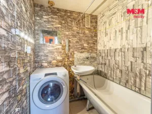 Prodej bytu 3+1, Toužim, Sídliště, 84 m2