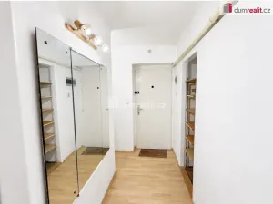 Pronájem bytu 2+1, Ústí nad Labem - Ústí nad Labem-centrum, Obránců míru, 56 m2