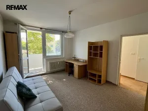 Pronájem bytu 1+1, Napajedla, Nábřeží, 35 m2