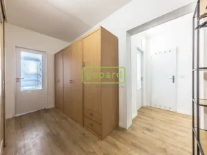 Pronájem bytu 3+kk, Praha, Šimůnkova, 60 m2