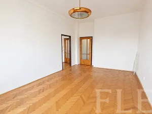 Pronájem bytu 2+kk, Praha - Holešovice, U Pergamenky, 58 m2