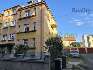 Prodej bytu 3+1, Opava, Máchova, 92 m2