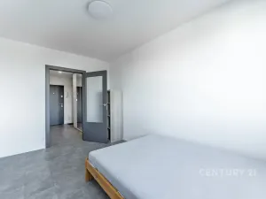 Pronájem bytu 2+kk, Praha - Prosek, Vysočanská, 45 m2