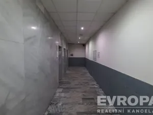 Pronájem bytu 1+1, Praha - Troja, Olštýnská, 37 m2