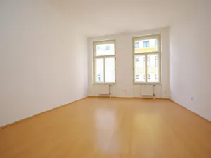 Pronájem bytu 3+1, Praha - Smíchov, V lesíčku, 104 m2