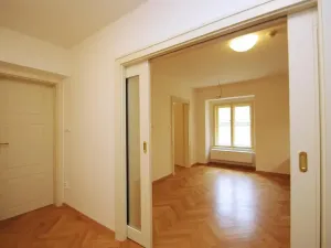 Pronájem bytu 2+kk, Praha - Staré Město, Kozí, 38 m2