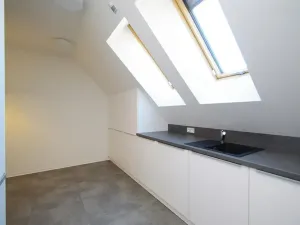Pronájem atypického bytu, Praha - Vinohrady, Korunní, 82 m2