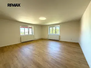 Pronájem bytu 2+kk, Ořech, V Chaloupkách, 50 m2