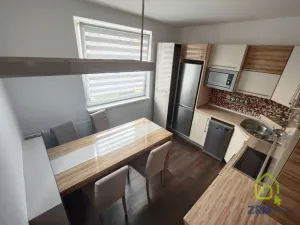 Prodej bytu 3+1, Sokolov, Spartakiádní, 73 m2