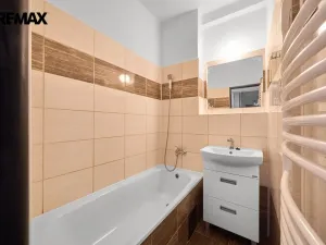 Prodej bytu 2+1, Náchod, Komenského, 58 m2