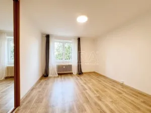 Pronájem bytu 3+1, Praha - Prosek, Letňanská, 70 m2