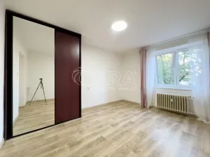 Pronájem bytu 3+1, Praha - Prosek, Letňanská, 70 m2