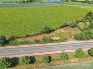 Prodej komerčního pozemku, Hradec Králové, 775 m2