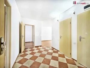 Prodej bytu 3+1, Lovosice, Dlouhá, 68 m2