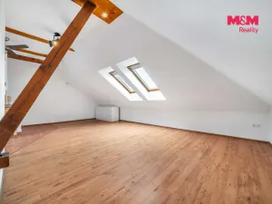 Prodej bytu 1+kk, Mníšek pod Brdy, 5. května, 55 m2