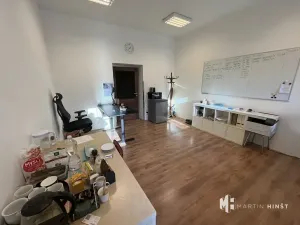 Pronájem kanceláře, Praha - Dolní Počernice, Národních hrdinů, 19 m2