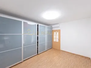 Pronájem bytu 2+1, Olomouc - Povel, Nešporova, 56 m2