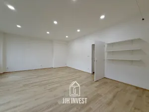 Pronájem obchodního prostoru, Plzeň - Východní Předměstí, Pařížská, 150 m2