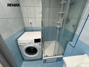 Pronájem bytu 2+kk, Praha - Kamýk, Smotlachova, 44 m2