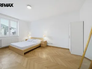 Prodej bytu 3+1, Karlovy Vary - Drahovice, Vítězná, 77 m2