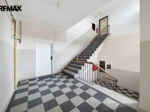 Prodej bytu 2+kk, Karlovy Vary - Drahovice, Vítězná, 46 m2