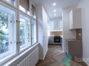 Pronájem bytu 2+kk, Praha - Vinohrady, Moravská, 56 m2