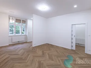 Pronájem bytu 2+kk, Praha - Vinohrady, Moravská, 56 m2
