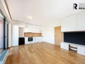 Pronájem bytu 1+kk, Zlín - Příluky, Boněcký rybník, 27 m2
