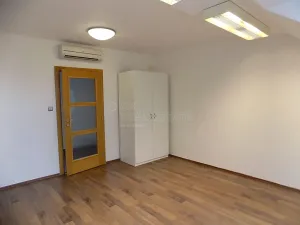Pronájem kanceláře, Brno, Vídeňská, 250 m2