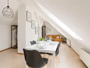 Prodej bytu 2+kk, Praha - Nové Město, V tůních, 58 m2