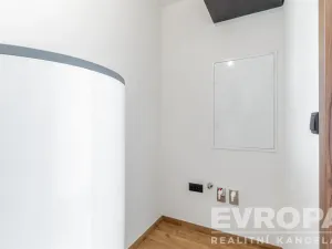Prodej rodinného domu, Okrouhlice - Chlístov, 169 m2