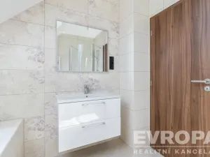 Prodej rodinného domu, Okrouhlice - Chlístov, 169 m2