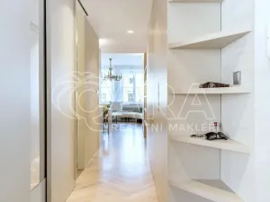 Pronájem bytu 2+kk, Praha - Malá Strana, Újezd, 51 m2
