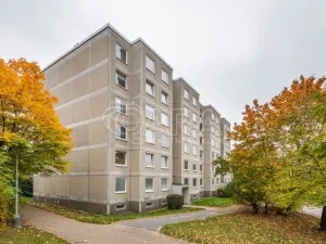 Pronájem bytu 1+kk, Praha - Hloubětín, Slévačská, 29 m2