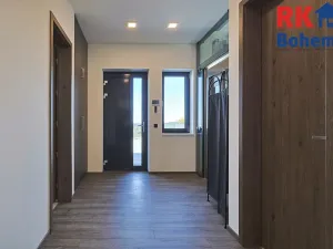 Pronájem bytu 4+kk, Doubravčice, K Jízdárně, 184 m2