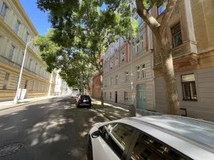 Prodej bytu 2+1, Praha - Karlín, Pernerova, 81 m2