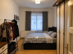 Pronájem bytu 2+kk, Praha - Žižkov, Biskupcova, 47 m2