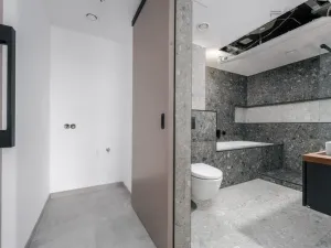 Prodej bytu 2+kk, Praha - Vysočany, Spojovací, 87 m2