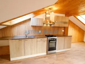 Pronájem bytu 2+kk, Praha - Satalice, Bošínská, 65 m2