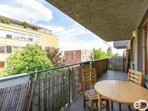 Prodej bytu 2+1, Praha, Velká skála, 62 m2