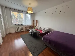 Pronájem bytu 1+1, Praha - Troja, Krynická, 30 m2