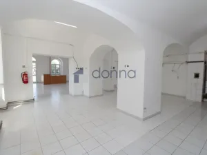 Pronájem obchodního prostoru, Praha, Na losách, 120 m2