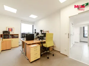 Prodej obchodního prostoru, Ostrava - Vítkovice, Kořenského, 374 m2