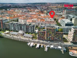 Prodej bytu 1+kk, Praha - Holešovice, U parního mlýna, 30 m2