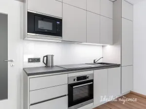 Pronájem bytu 1+kk, Praha - Čakovice, Danielova, 40 m2