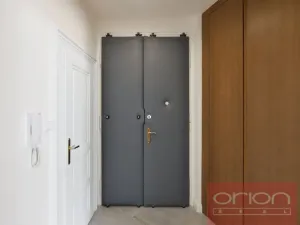 Pronájem bytu 2+kk, Praha - Vinohrady, náměstí Jiřího z Poděbrad, 54 m2