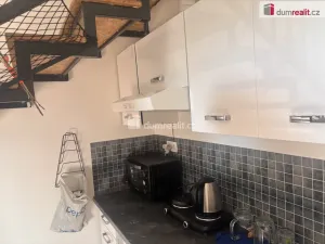 Pronájem atypického bytu, Praha - Běchovice, Podnikatelská I, 11 m2